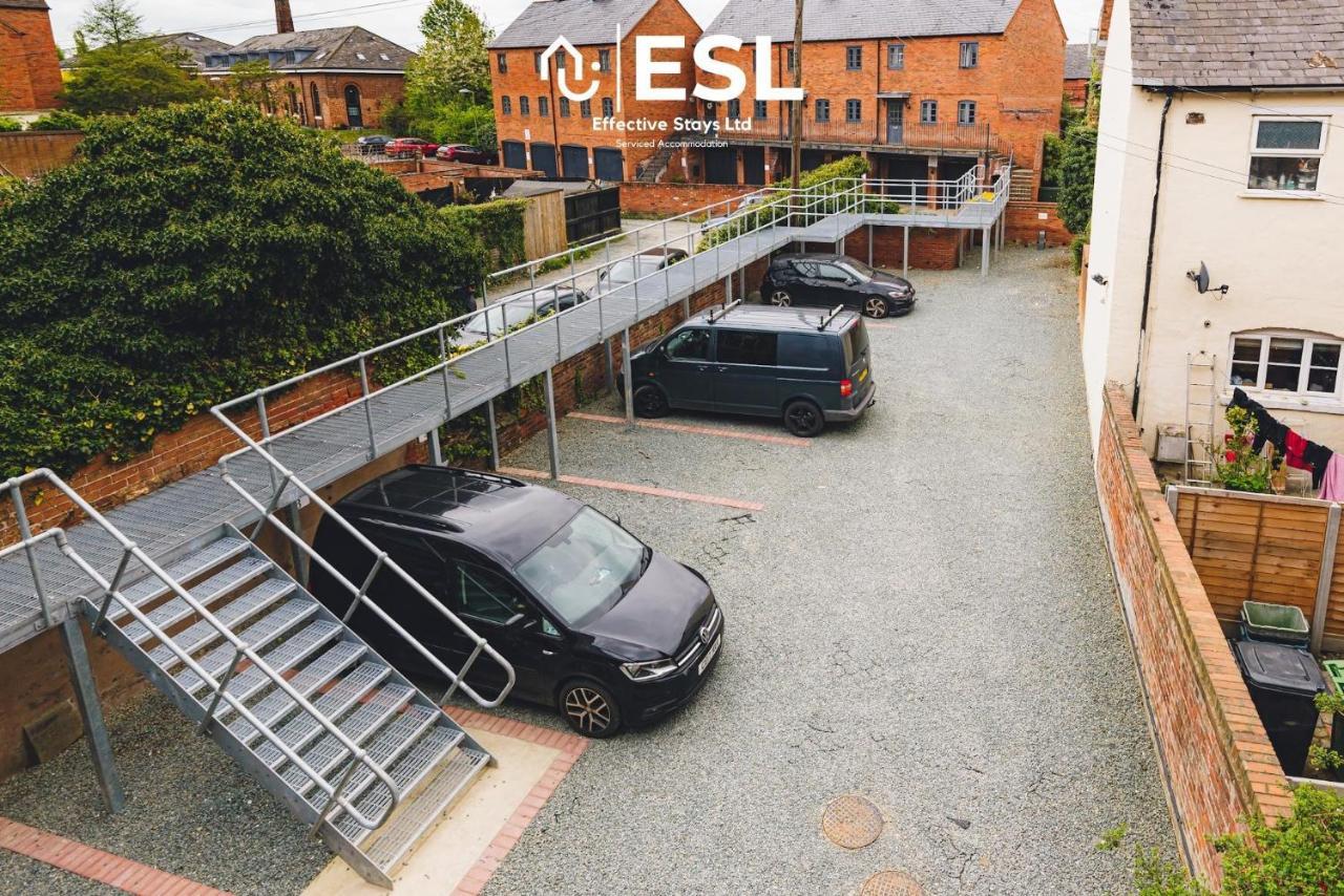 2 Bedroom Church Apartment 5 Mins To Town Centre - Free Parking Shrewsbury Luaran gambar